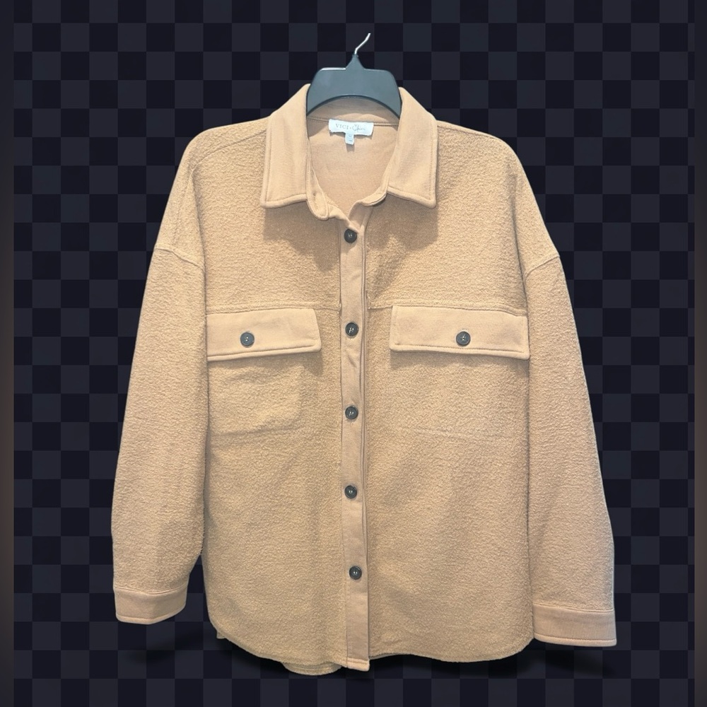 VICI x Amber Soft Shacket Top